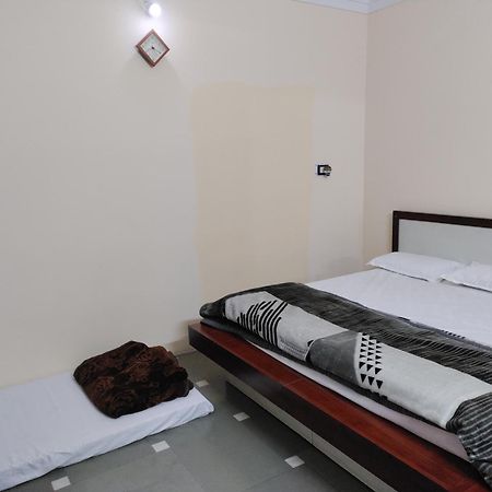 Ramashray Guest House Ujjain Exterior foto