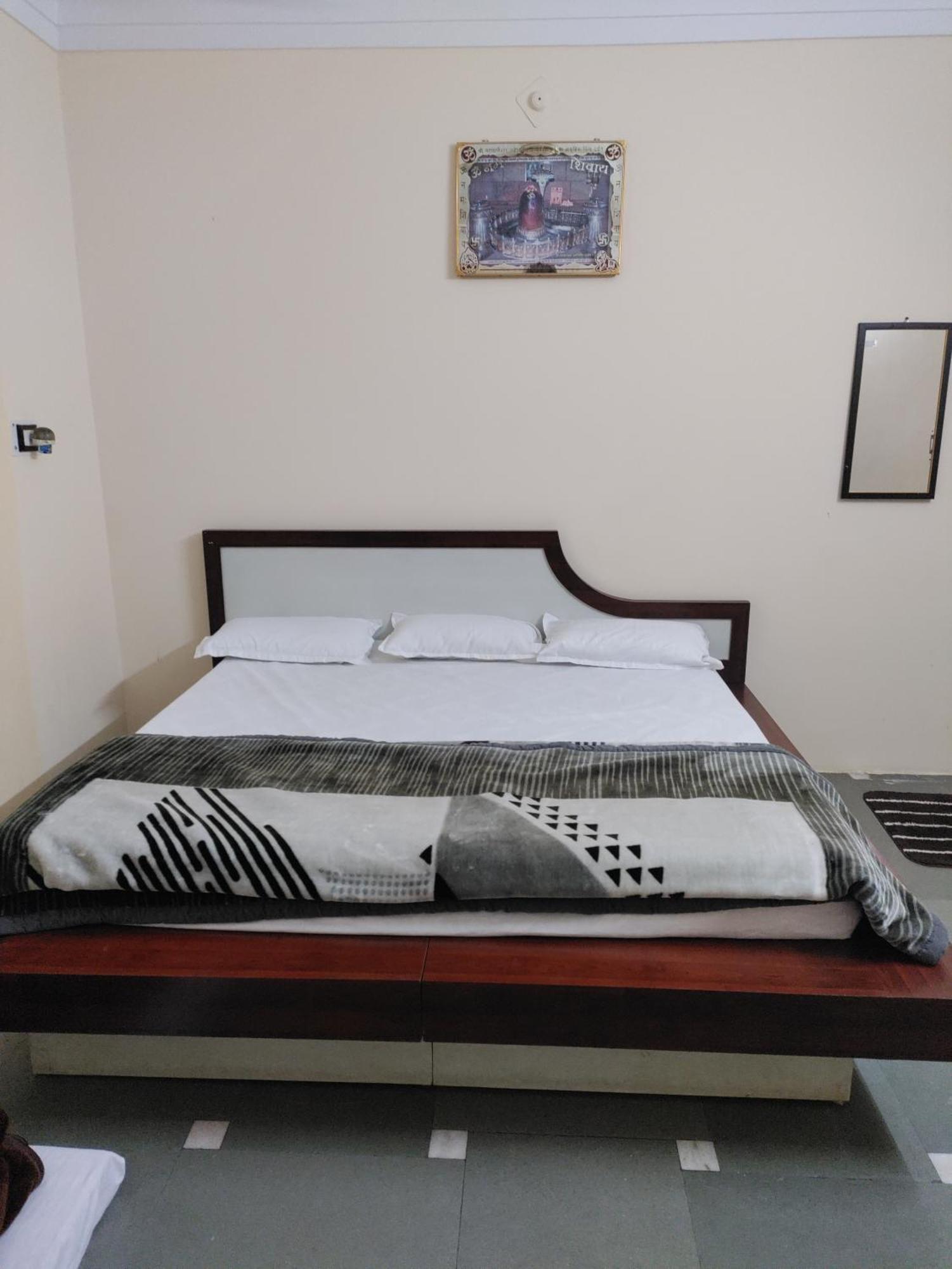Ramashray Guest House Ujjain Exterior foto